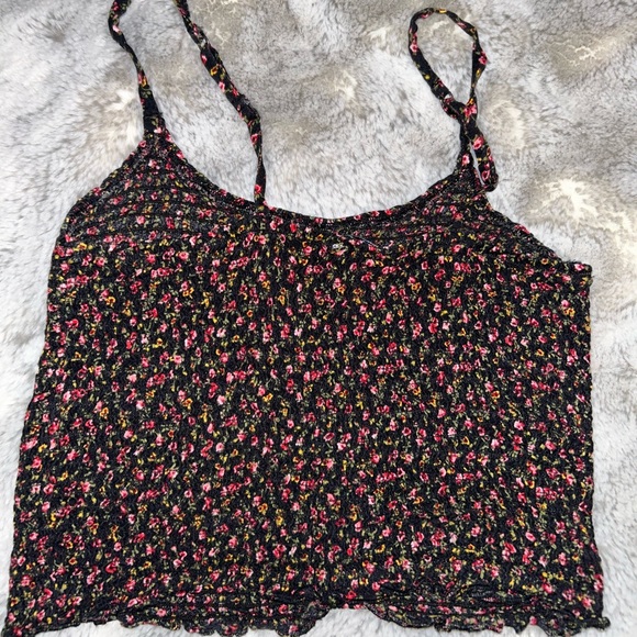 black hollister tank with flower detail - Picture 2 of 2
